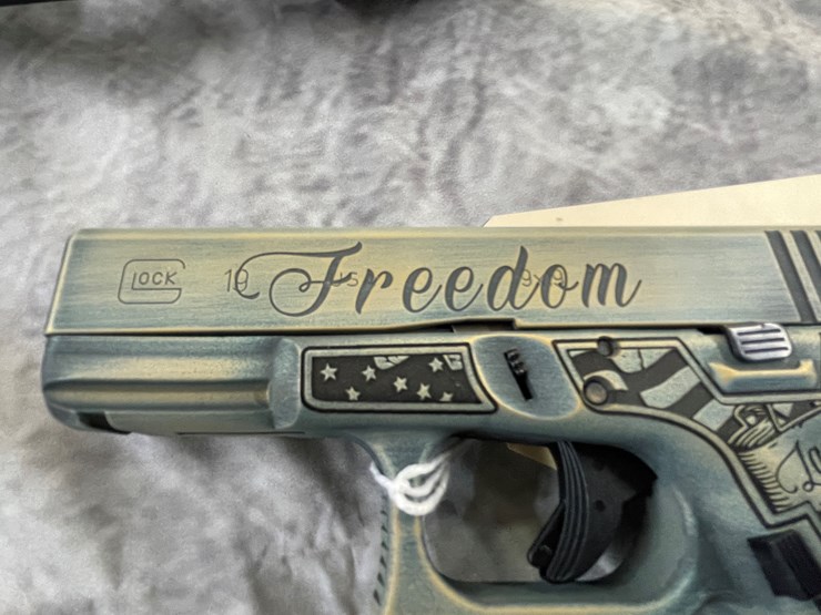 #4009-•-glock-19-gen-3-"liberty"-edition,-sn:-akyh330-image-8