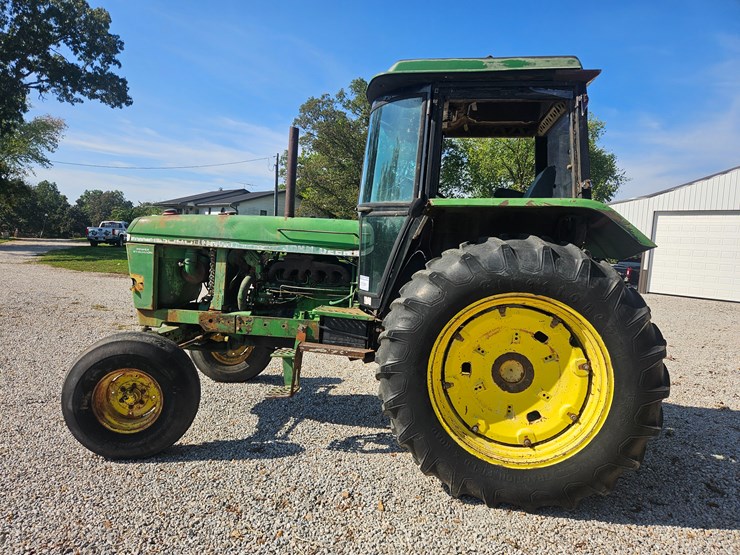 john-deere-3040-image-8