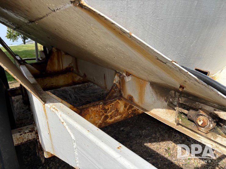 dry-spreader-buggy-(dr12304-unit-#52)-image-11