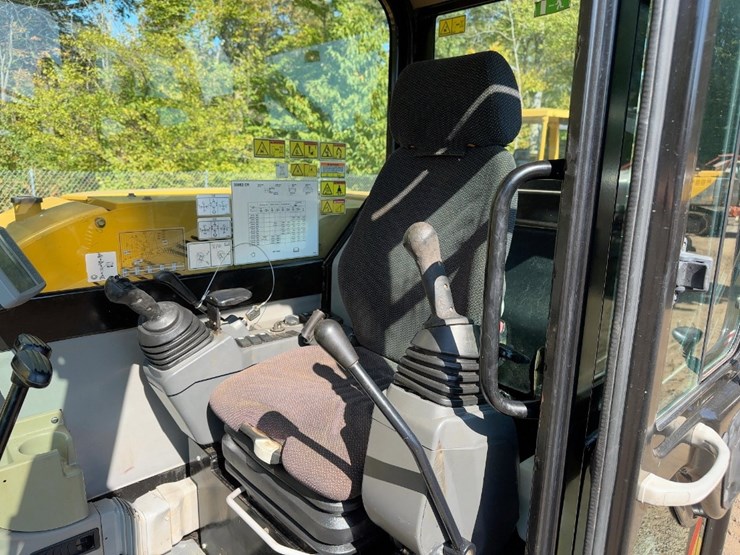 2015-caterpillar-308e2-cr-image-37