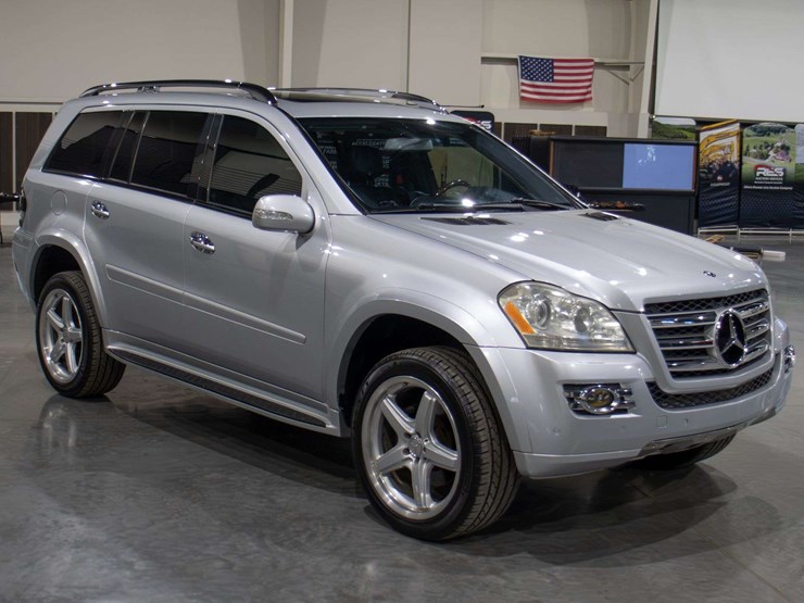 2008-mercedes-benz-gl-550-amg-suv-image-1