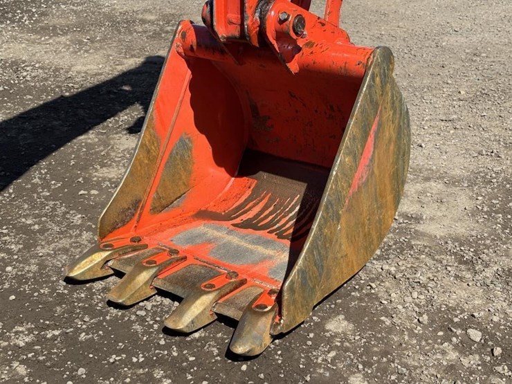 2020-kubota-b26-image-13