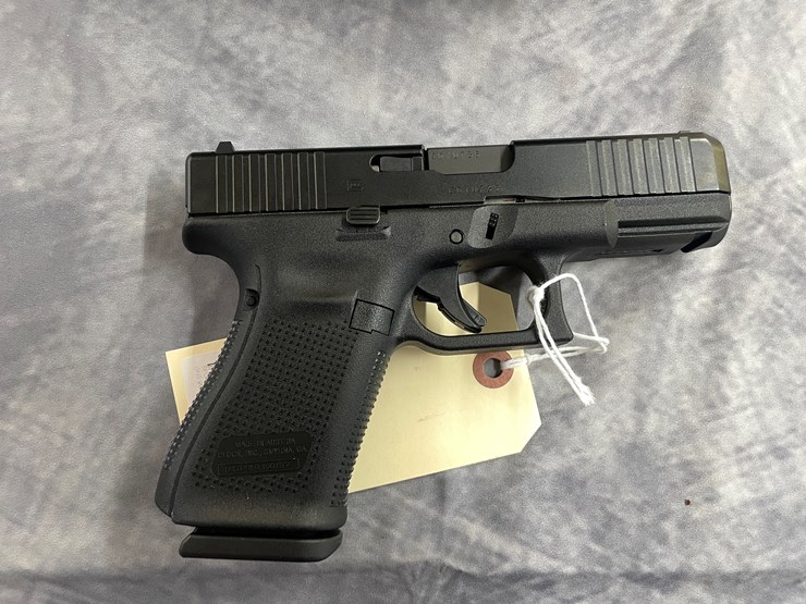 #4010-•-glock-19-gen-5,-sn:-cdyu735-image-10