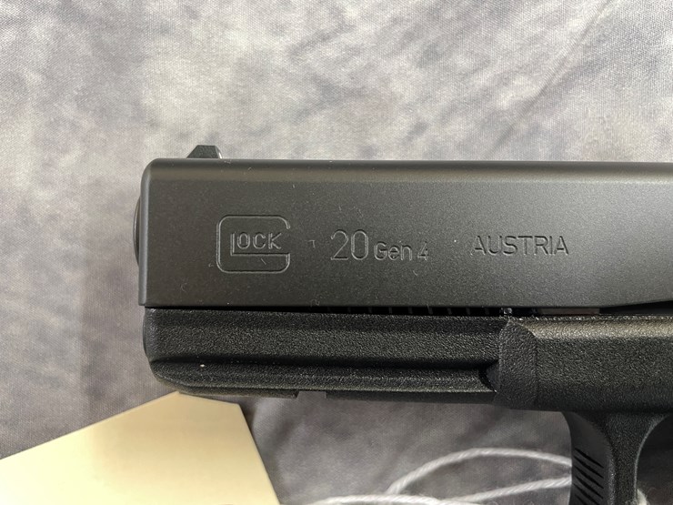 #4028-•-glock-20-gen-4,-sn:-bzct007-image-5