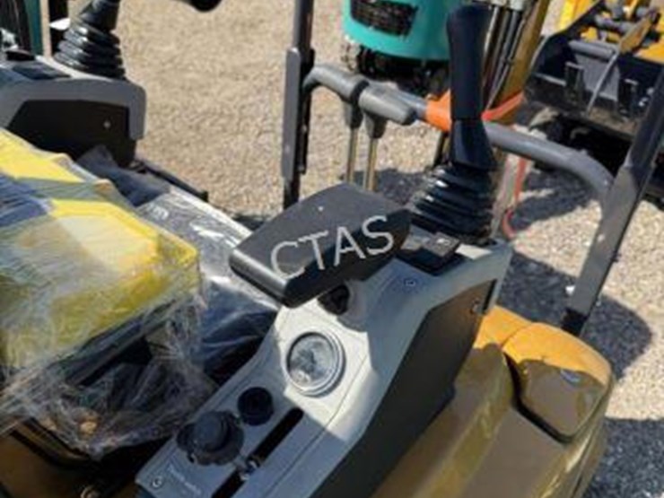 #80-•-mini-excavator---gas---model:-qk18r-image-6