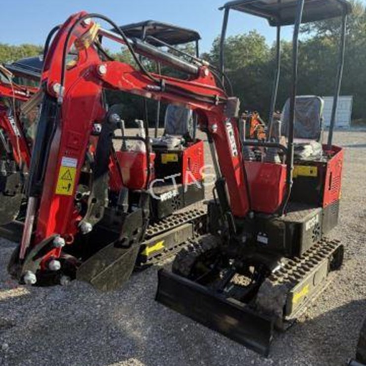 #43 • Mini Excavator - Gas - Model: 13-R
