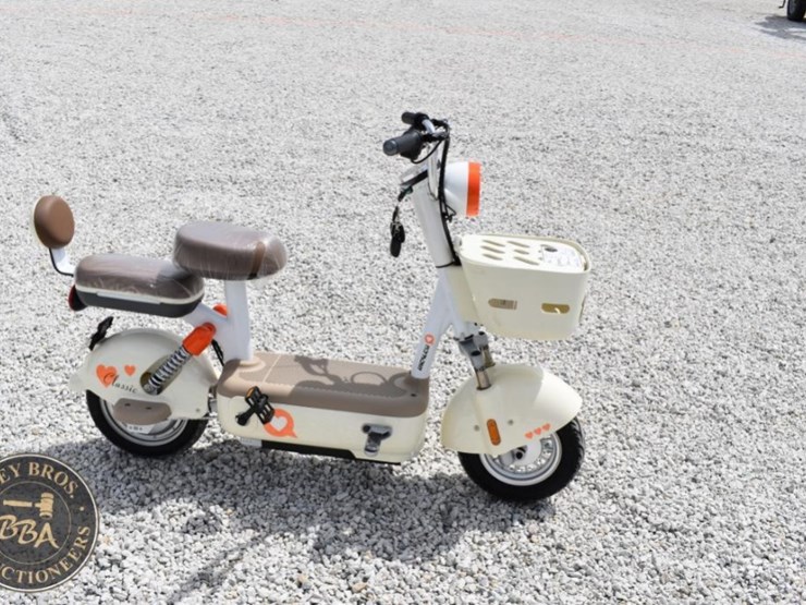 electric-scooter,-two-seater,-image-9
