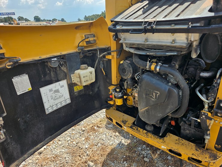 caterpillar-247b-image-22