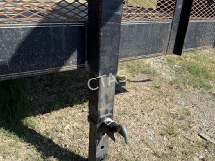 #201-•-2015-texas-bragg-25'-utility-gooseneck-trailer-image-6