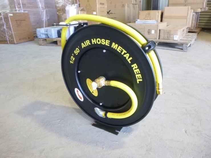 50'x1/2"-retractable-air-hose-reel-image-1