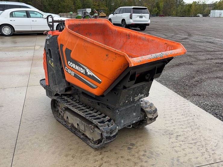 2023-cormidi-c85-tracked-concrete-buggy-image-2