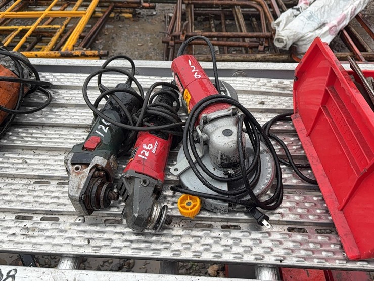 metabo-and-bauer-electric-angle-grinders-and-craftsman-electric-twin-cutter-saw-support-equipment-image-1