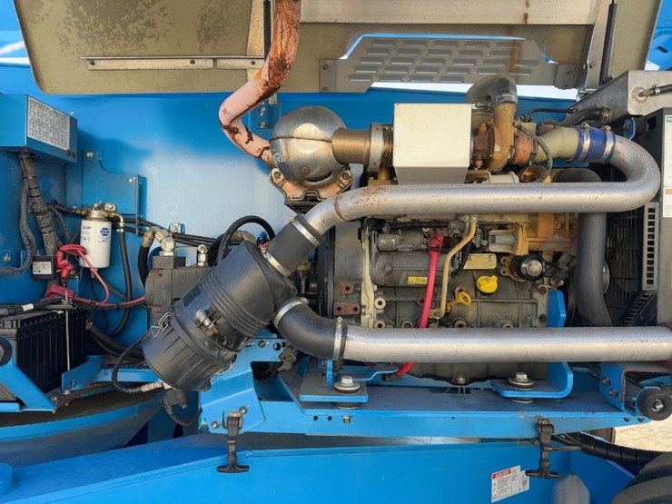 2016-genie-zx135/70-image-15