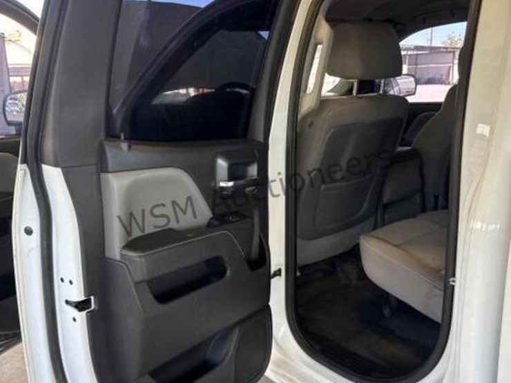 2015-chevrolet-silverado-1500-image-27