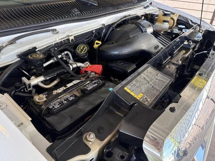 2008-ford-e350-image-15