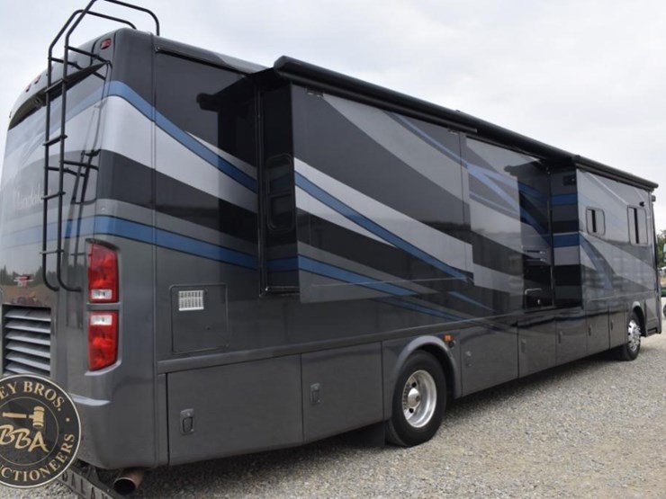 2006-thor-motor-coach-mandalay-40e-38083-image-19