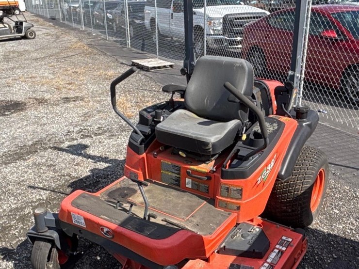2011-kubota-zg327-image-4