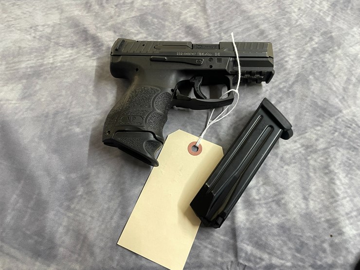 #4015-•-hk-vp9-sk,-sn:-232-049747-image-1