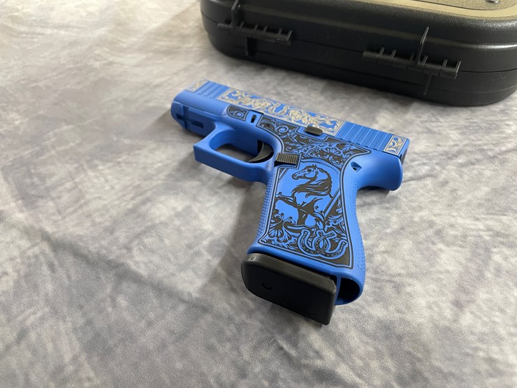 #4012-•-glock-43x-gen-5-horse-edition,-sn:-akxg264-image-3