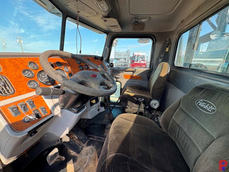 2006-peterbilt-357-image-6