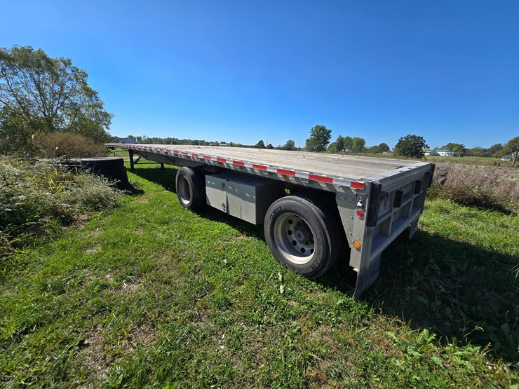2007-reitnouer-flatbed-image-23