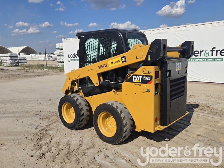 2016-caterpillar-232d-image-3
