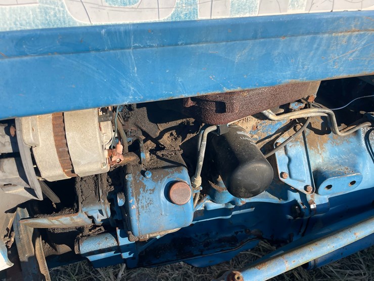 ford-2810-image-13