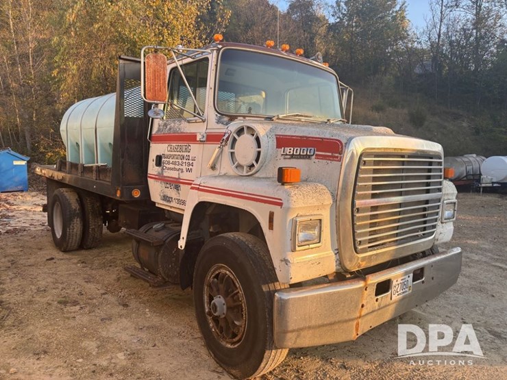 ford-l8000-image-9