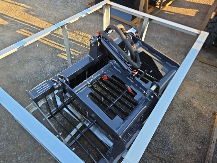landhonor-44"-skeleton-bucket-grapple-image-2
