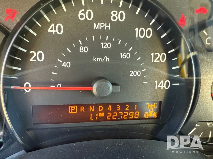 2004-nissan-armada-se-image-15