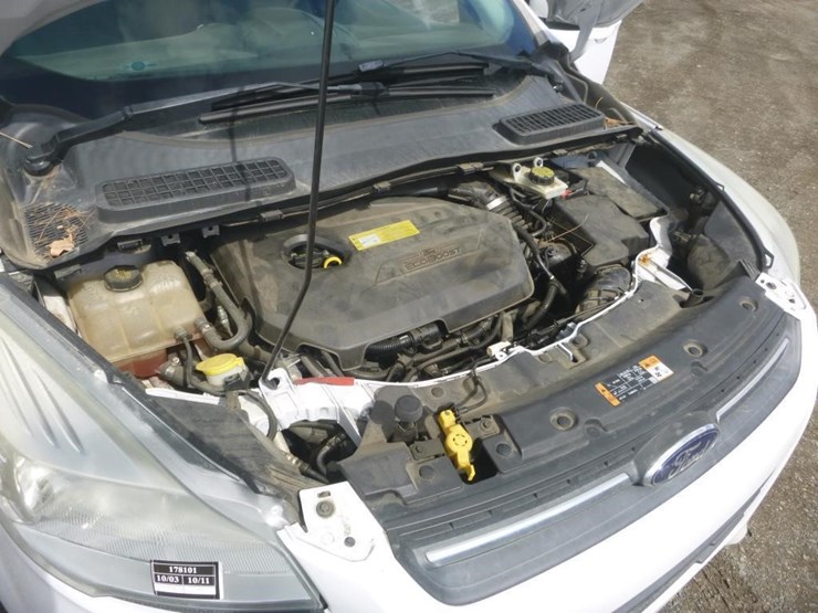 2014-ford-escape-image-10