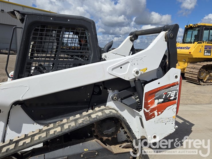2022-bobcat-t76-image-29