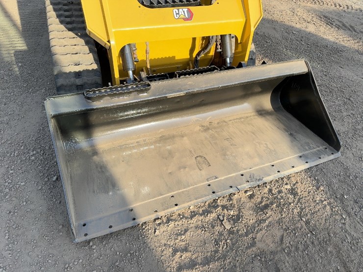 2021-caterpillar-259d3-image-8