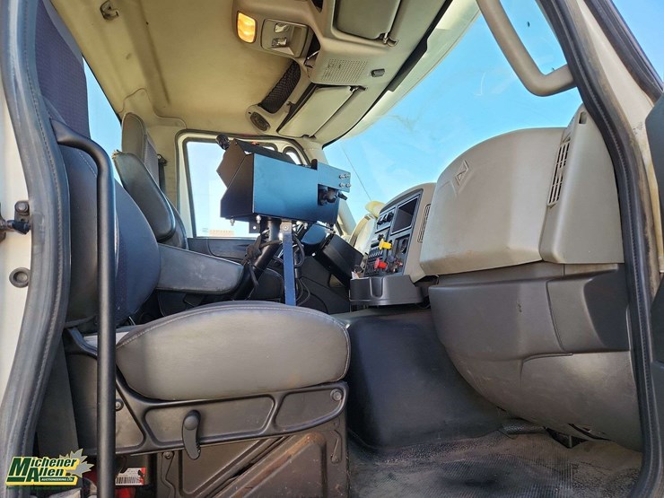 2015-international-workstar-7600-image-39