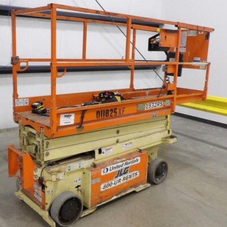 2013 JLG 1932RS