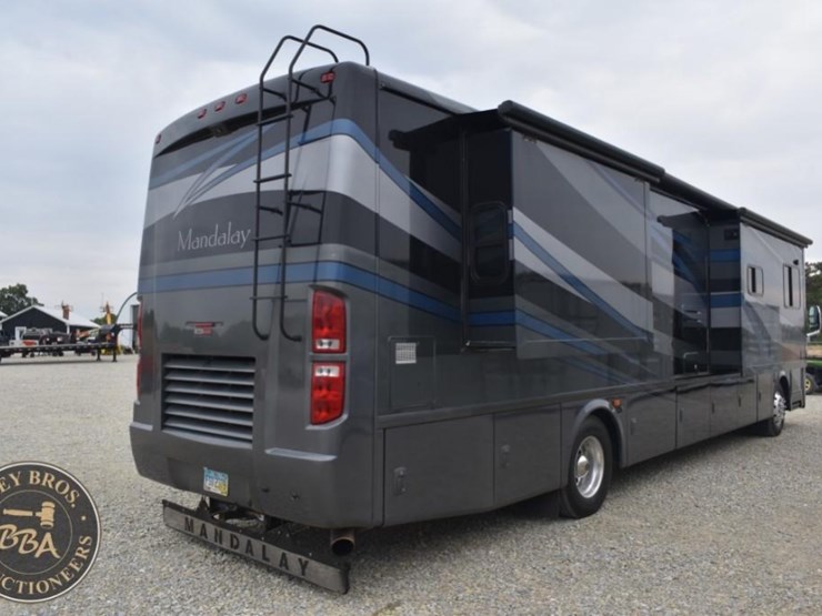 2006-thor-motor-coach-mandalay-40e-38083-image-5