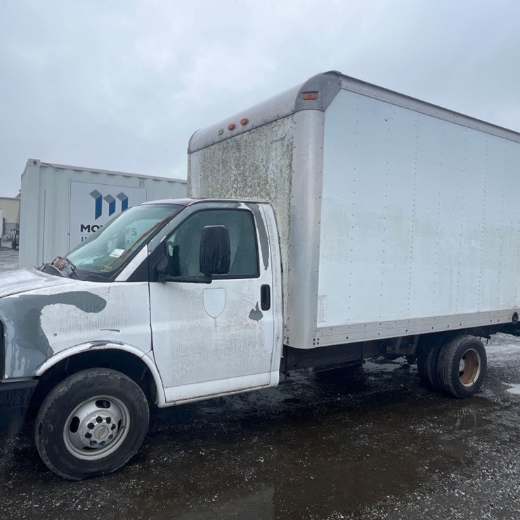 2006 Chevrolet 14' Box Truck