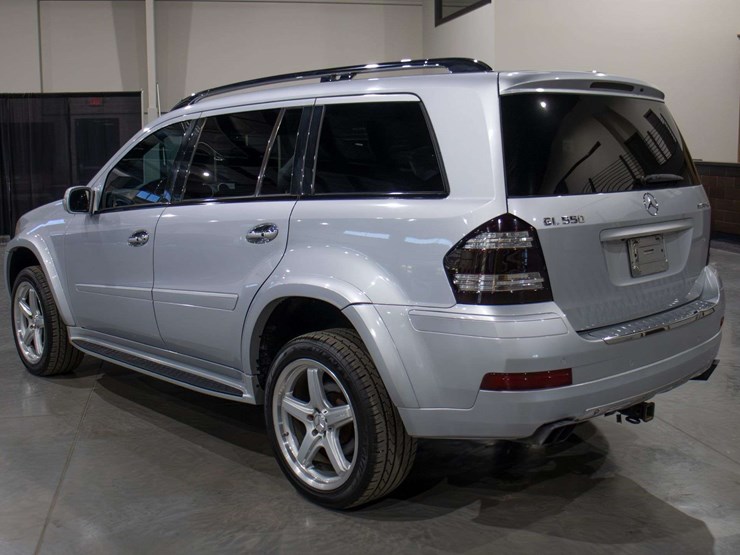 2008-mercedes-benz-gl-550-amg-suv-image-12