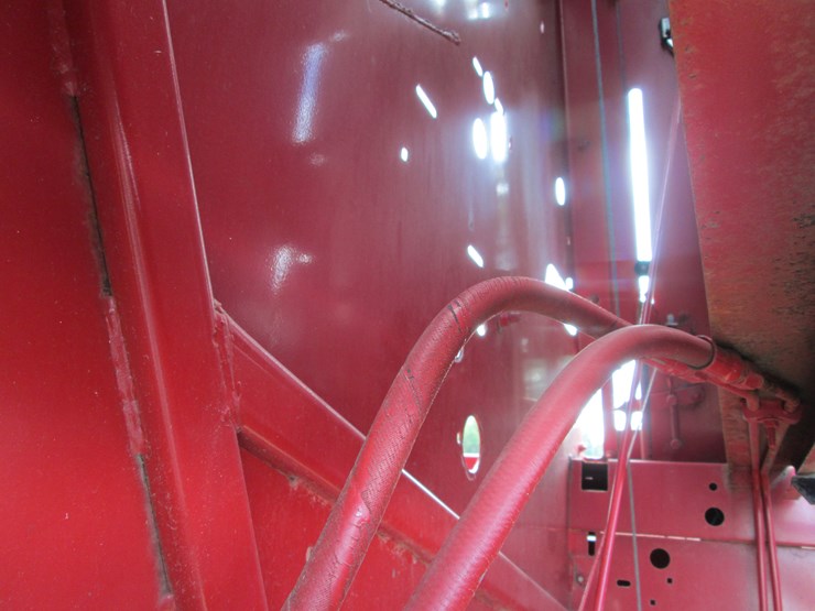 new-holland-664-image-14