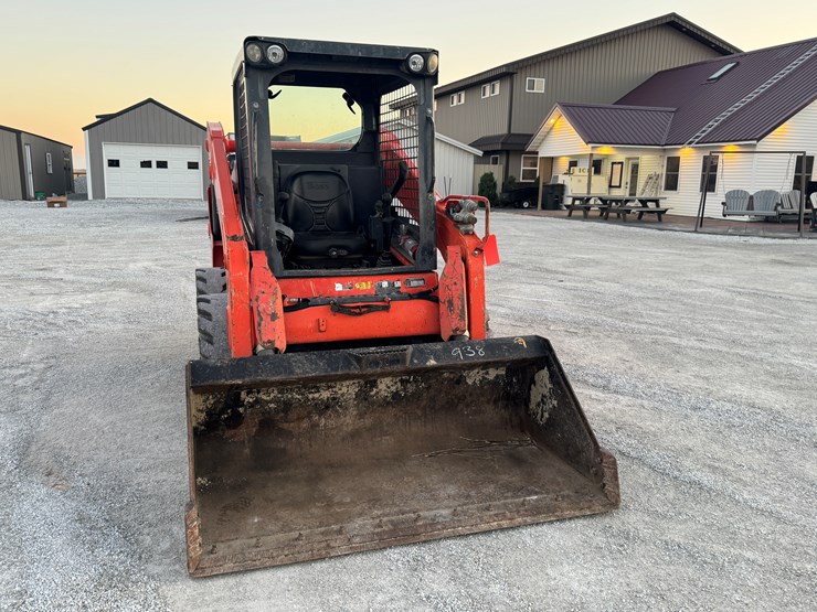 kubota-ssv65-image-16