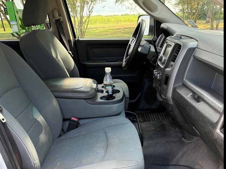 #97-•-2013-ram-2500-crew-cab-pickup-image-18