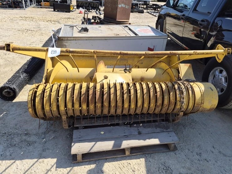 new-holland-770w-image-2