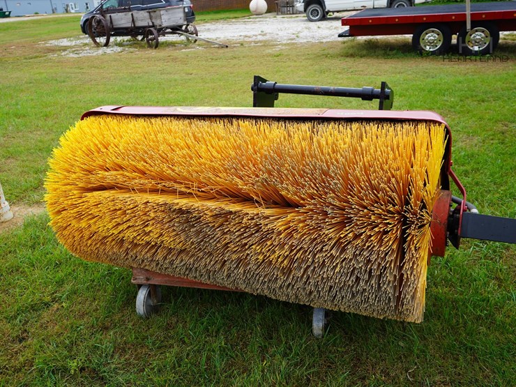 m-b-companies-72"-sweeper-broom-4004-image-2