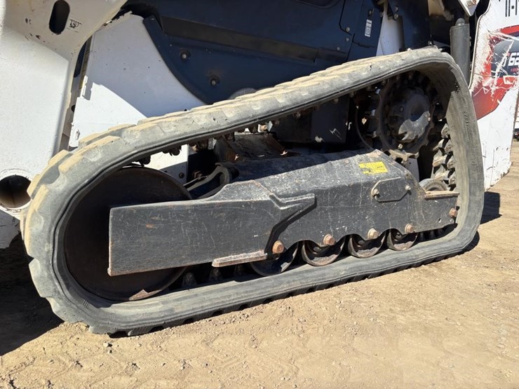 2022-bobcat-t62-image-15