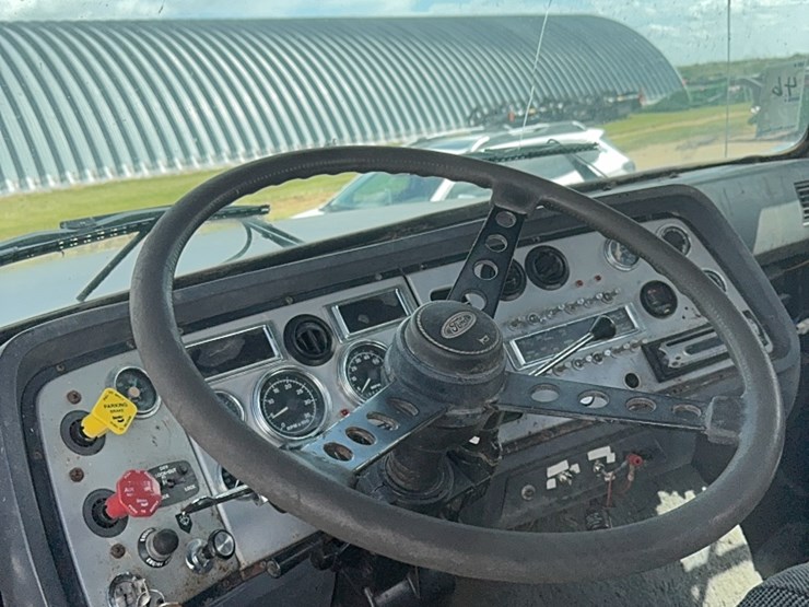 1997-ford-aero-max-day-cab-semi,-60-series-detroit,-9-speed-manual-image-24