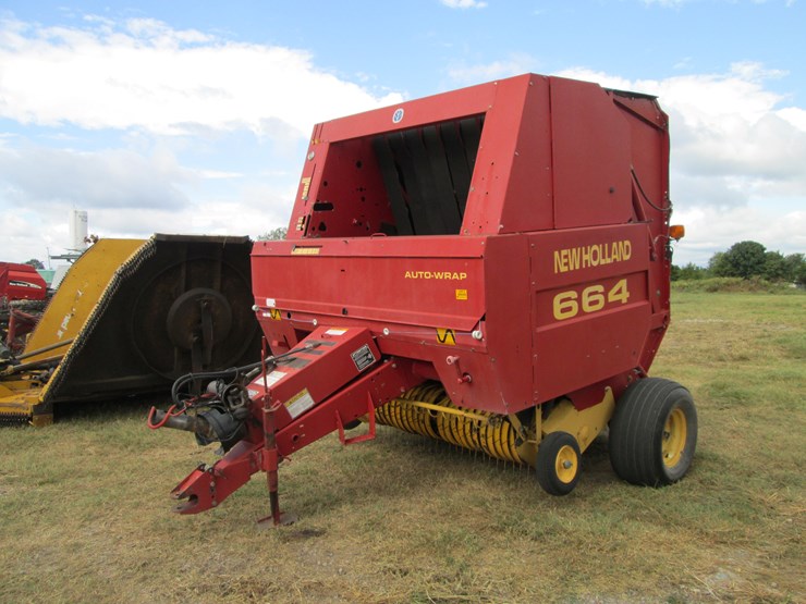 new-holland-664-image-1