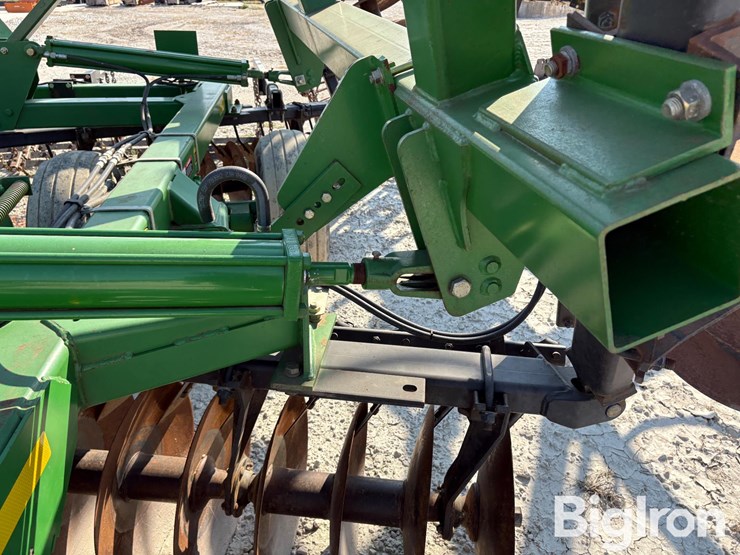 2007-john-deere-637-image-14