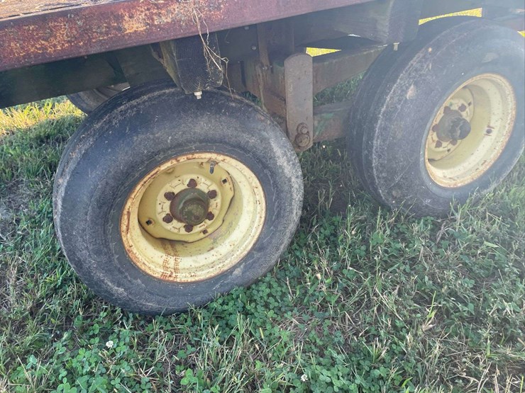 18ft-john-deere-tandem-axle-wagon-image-14