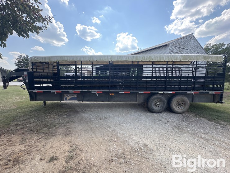 2008-gooseneck-28’x6’-t/a-livestock-trailer-image-8