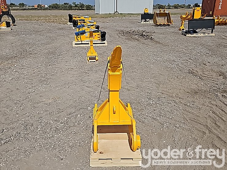 2025-caterpillar-315-image-8